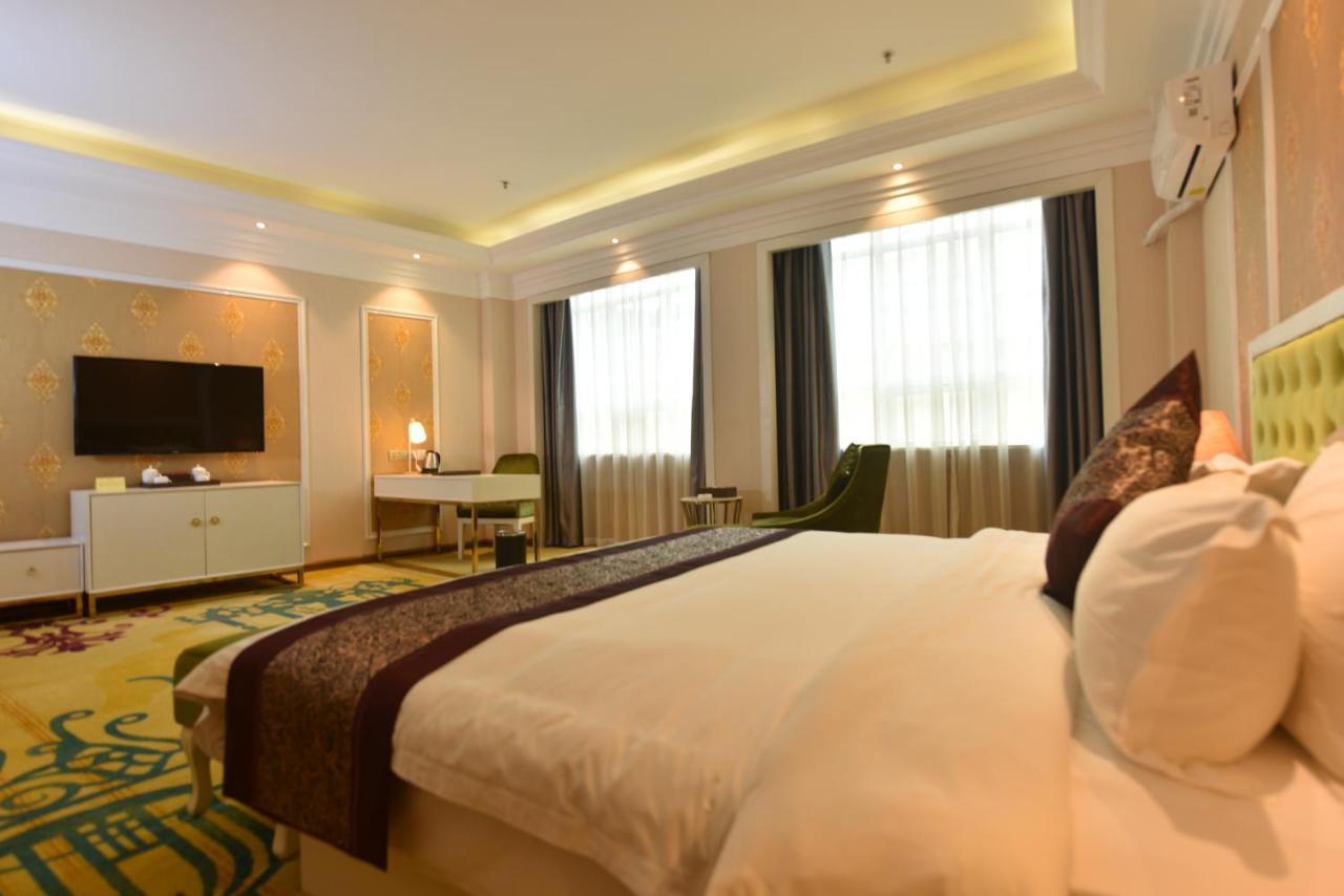Hong Van Grand Hotel Mong Cai Luaran gambar