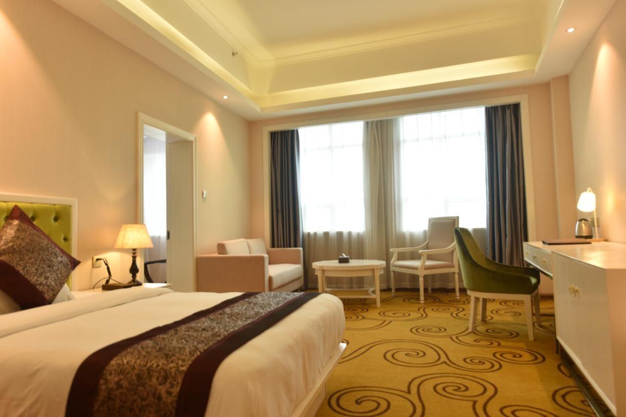 Hong Van Grand Hotel Mong Cai Luaran gambar