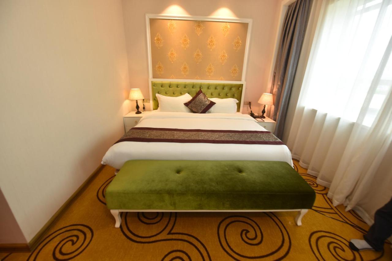 Hong Van Grand Hotel Mong Cai Luaran gambar