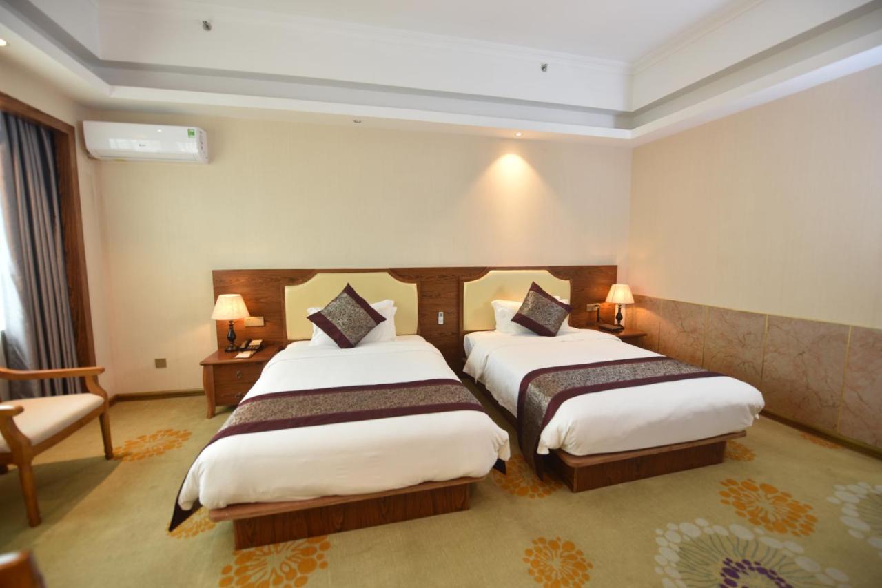 Hong Van Grand Hotel Mong Cai Luaran gambar